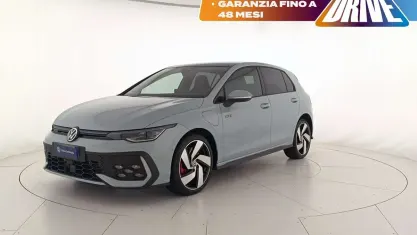 Usata VW Golf VIII GTE 272 CV (200 kW) 2025 Crystal ice blue metallizzato Berlina