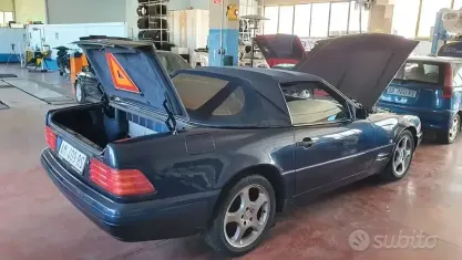 Usata Mercedes SL320 231 CV (169 kW) 1997 Blu Cabrio