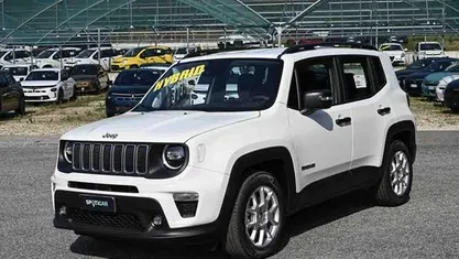 Bianco Nuova 2025 Jeep Renegade Altitude SUV | 24.950 € (Buon prezzo)