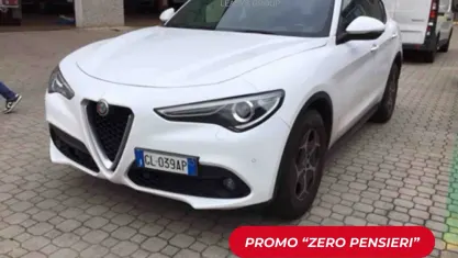 Usata Alfa Romeo Stelvio Business 190 CV (139 kW) 2022 Bianco SUV