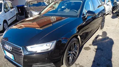 Usata Audi A4 Business 122 CV (89 kW) 2017 Nero Berlina