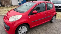 Rosso pastello Usata 2008 Citroën C1 Due volumi | 1690 € (Buon prezzo)