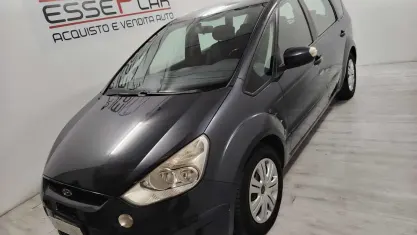 Usata Ford S-MAX Titanium 140 CV (102 kW) 2008 Grigio Monovolume