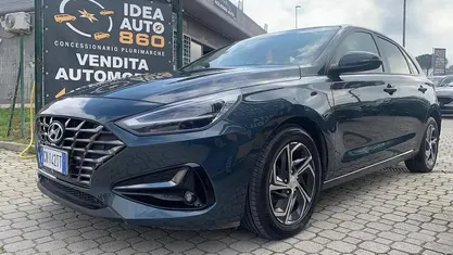 Usata Hyundai i30 Prime 120 CV (88 kW) 2023 Blu/azzurro Berlina