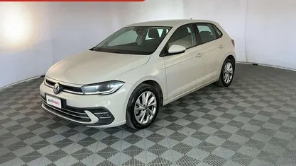 Usata VW Polo Style 110 CV (80 kW) 2023 Beige Utilitaria