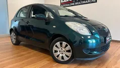 Verde Usata 2007 Toyota Yaris Sol Tre volumi | 3499 € (Buon prezzo)