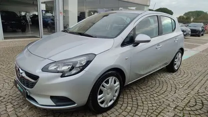 Usata Opel Corsa Innovation 69 CV (50 kW) 2019 Grigio Utilitaria