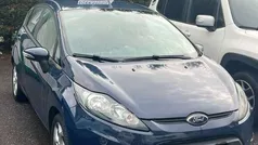 Usata 2012 Ford Fiesta Due volumi | 4450 € (Buon prezzo)
