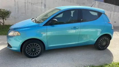 Usata Lancia Ypsilon S 95 CV (69 kW) 2014 Blu Utilitaria
