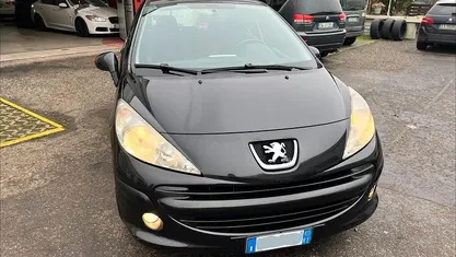 Usata Peugeot 207 75 CV (55 kW) 2007 Nero Berlina