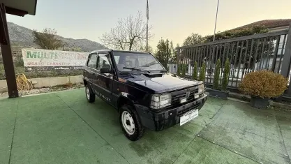 Usata Fiat Panda 4x4 59 CV (43 kW) 1995 Bluazzurro Utilitaria