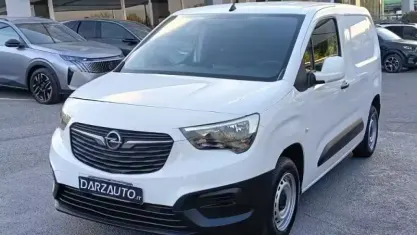 Usado Fiat Doblò 102 HP (75 kW) 2021 Branco Monovolume