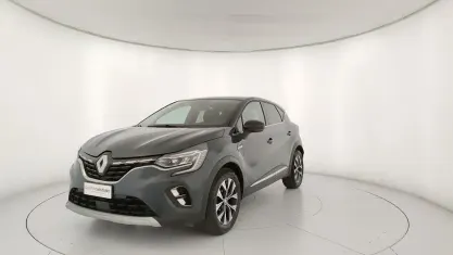 Usata Renault Captur Techno 101 CV (74 kW) 2023 Blu SUV