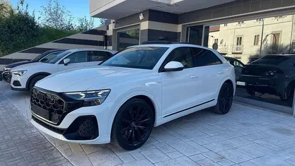 Usata 2025 Audi Q8 S-Line SUV | 98.000 € (Buon prezzo)