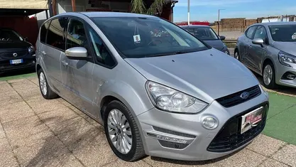Usata Ford S-MAX S 140 CV (102 kW) 2014 Argento Monovolume