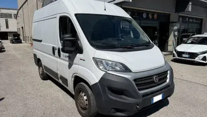 Usata Fiat Ducato 131 CV (96 kW) 2018 Bianco pastello Furgone