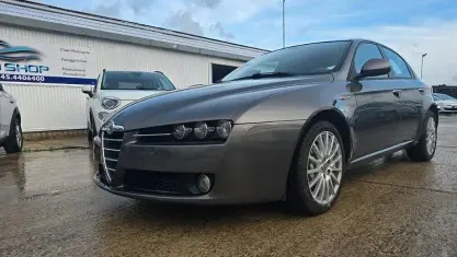 Usata Alfa Romeo 159 Ti 150 CV (110 kW) 2009 Grigio Berlina