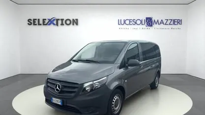 Grigio Usata 2020 Mercedes Vito Furgone | 26.900 €