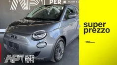 Grigio scuro Usata 2022 Fiat 500e Icon Cabrio | 15.800 € (Ottimo prezzo)