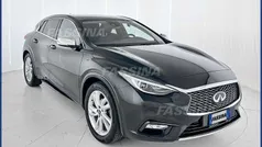 Nero Usata 2016 Infiniti Q30 Premium Due volumi | 9900 € (Buon prezzo)