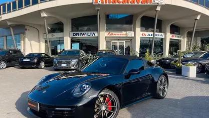 Usata Porsche 992 385 CV (283 kW) 2021 Cabrio