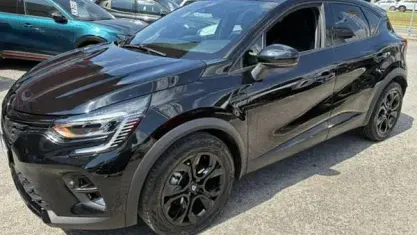 Usata Renault Captur Rive Gauche 143 CV (105 kW) 2023 Nero SUV