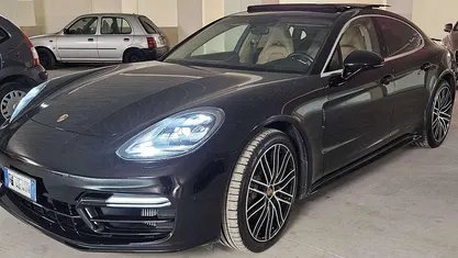 Nero Usata 2018 Porsche Panamera Executive Coupé | 62.000 € (Buon prezzo)