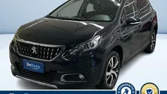 Grigio scuro metallizzato Usata 2018 Peugeot 2008 Allure SUV | 10.900 € (Ottimo prezzo)