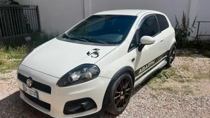 Usata Abarth Grande Punto 155 CV (114 kW) 2008 Bianco Utilitaria