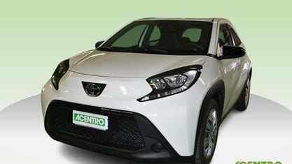 Usata Toyota Aygo X Active 72 CV (52 kW) 2025 Bianco SUV