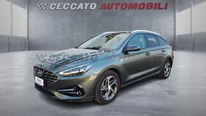 Grigio Usata 2023 Hyundai i30 Prime Station wagon | 13.377 € (Buon prezzo)