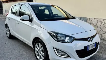 Usata Hyundai i20 Classic 85 CV (62 kW) 2013 Bianco Utilitaria