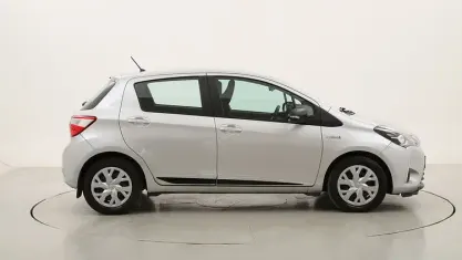 Usata Toyota Yaris Hybrid Active 101 CV (74 kW) 2018 Utilitaria