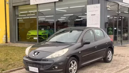Usata Peugeot 206 60 CV (44 kW) 2011 Grigio Berlina