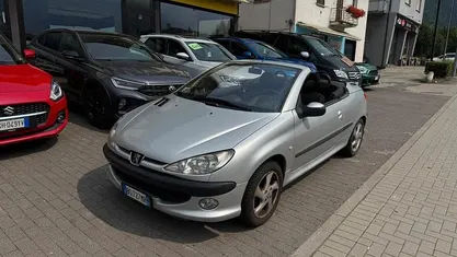 Grigio Usata 2001 Peugeot 206 CC Cabrio | 3200 € (Buon prezzo)