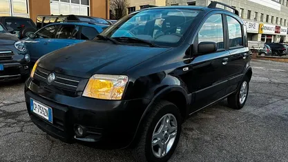 Usata Fiat Panda 4x4 Climbing 60 CV (44 kW) 2004 Nero Utilitaria