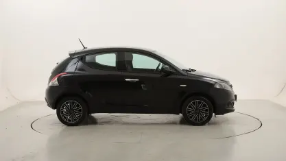 Usata Lancia Ypsilon Silver 70 CV (51 kW) 2022 Neronero Utilitaria