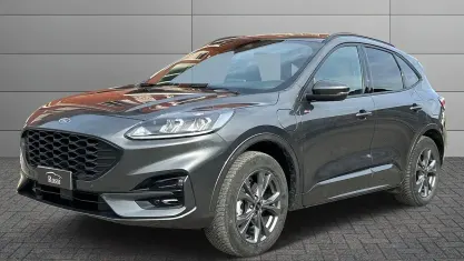 Usata Ford Kuga ST-Line 152 CV (111 kW) 2023 Grigio SUV