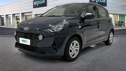 Nero Usata 2021 Hyundai i10 Advanced Utilitaria | 12.350 € (Buon prezzo)