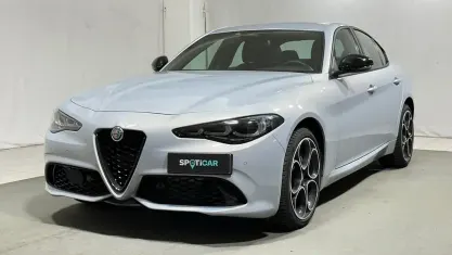 Usata Alfa Romeo Giulia Sprint 280 CV (205 kW) 2024 Grigio moonlight Berlina