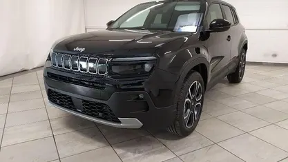 Käytetty Jeep Avenger Summit 101 HP (74 kW) 2024 Musta Katumaasturi