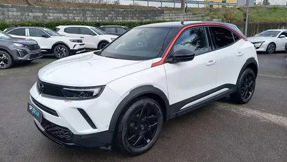 Usata Opel Mokka 110 CV (80 kW) 2023 Bianco SUV