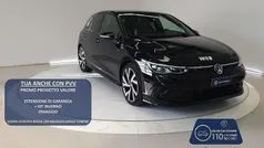 Usata 2022 VW Golf VIII R-line Tre volumi | 23.500 € (Buon prezzo)