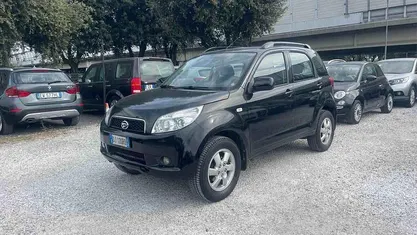 Usata Daihatsu Terios 105 CV (77 kW) 2007 Nero SUV