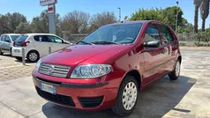 Marrone Usata 2009 Fiat Punto Classica Due volumi | 3900 € (Buon prezzo)