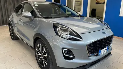 Usata Ford Puma Titanium 125 CV (91 kW) 2021 Grigio metallizzato SUV