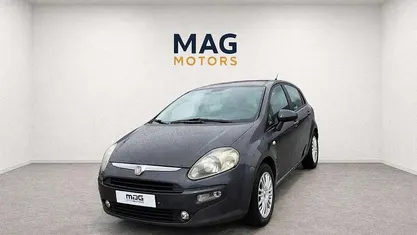 Nero Usata 2010 Fiat Punto Evo Dynamic Due volumi | 3600 € (Buon prezzo)