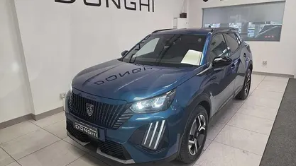 Usata Peugeot 2008 Allure 102 CV (75 kW) 2025 SUV