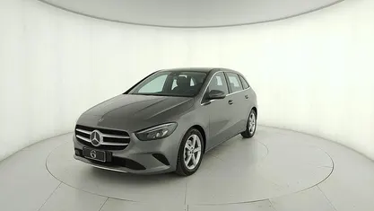 Usata Mercedes B180 116 CV (85 kW) 2022 Grigio Monovolume