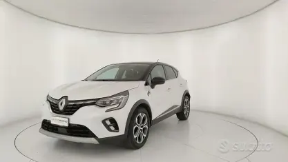 Usata Renault Captur Techno 101 CV (74 kW) 2022 Bianco SUV